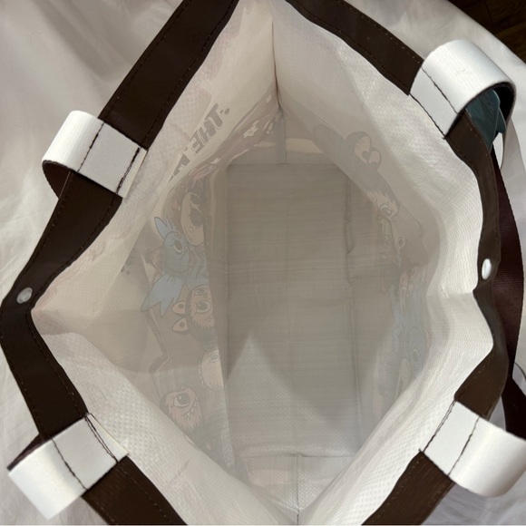Pop Mart brown tote bag - Picture 5 of 5